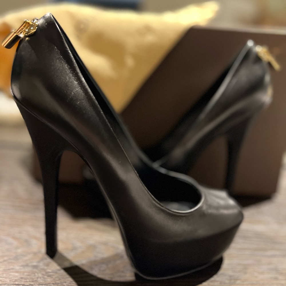 Louis Vuitton Black Leather Oh Really Platform Pumps